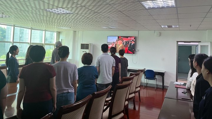 图片2.png 图片2.png